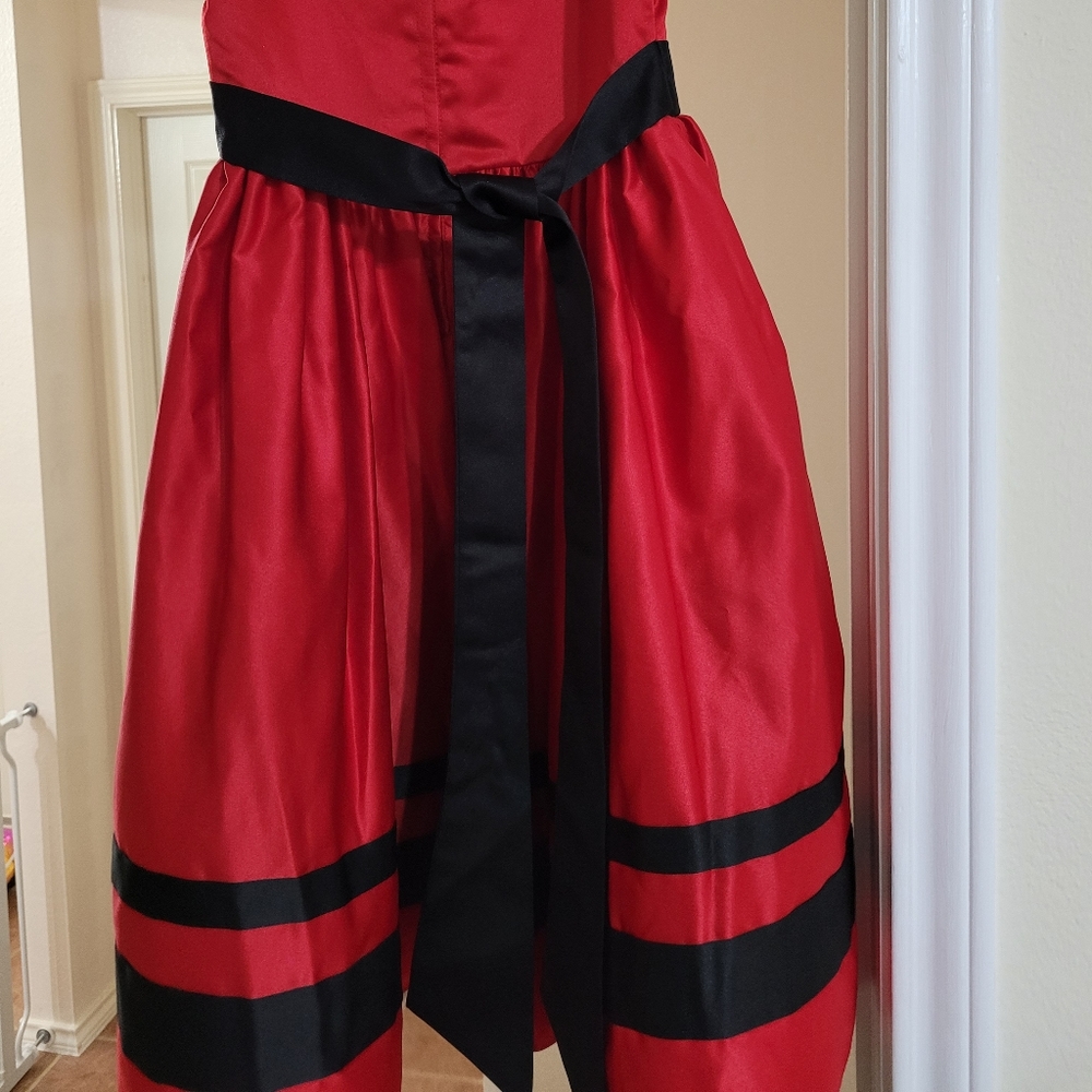 Black and red Sugar Plum formal dress size 6